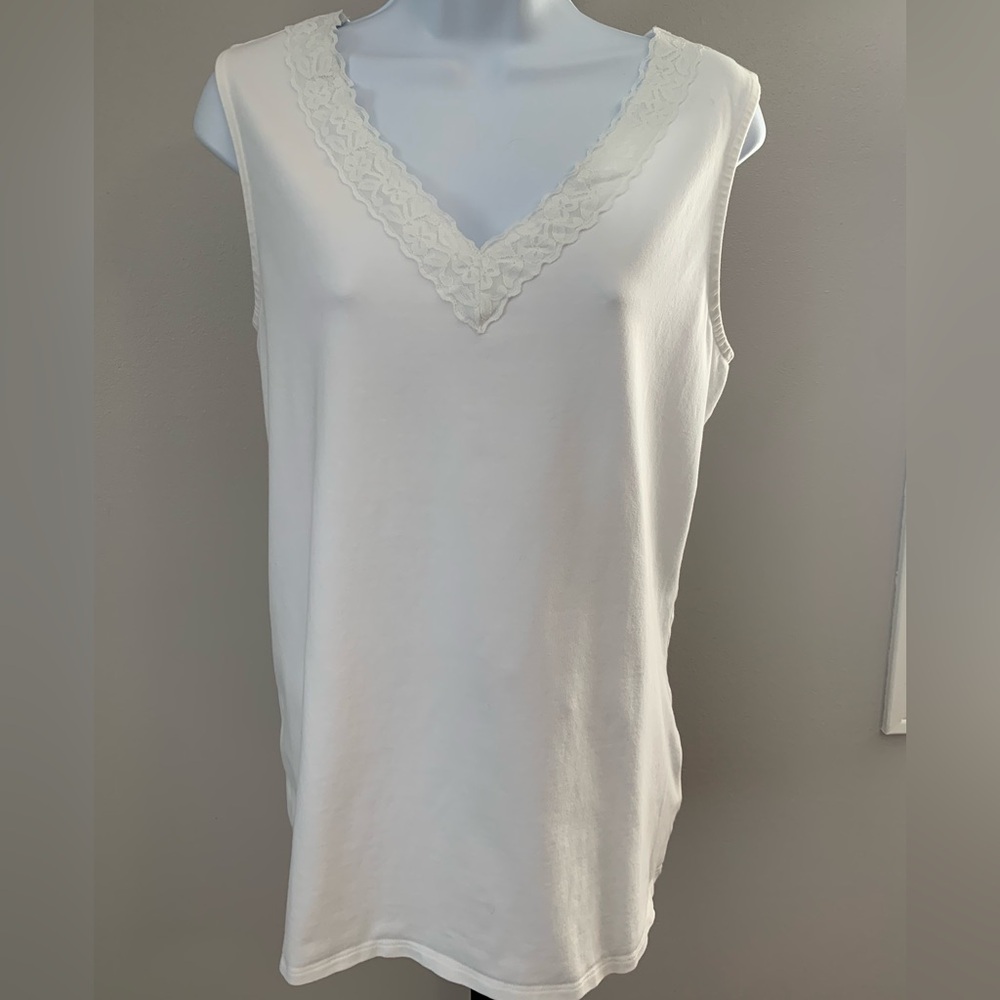 Faded Glory Chic White V-Neck Lace Tank Top